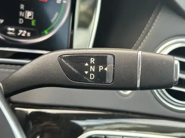 メルセデス・ベンツ Ｓ４００ ハイブリッド AMGライン 福岡県 2015(平27)年 5.7万km ダイヤモンドホワイト レーダーセーフティパッケージ/アダプティブクルーズコントロール/アクティブセーフティブレーキ/ブラインドスポットモニター/レーンキープアシスト/サンルーフ/黒革シート/全席シートヒーター/エアシート　/純正ナビ/バックカメラ/フルセグTV/Bluetooth/アンビエントライト/ヘッドアップディスプレイ/LEDヘッドライト/オートハイビーム/ステアリングスイッチ/パドルシフト　/純正19インチアルミホイール/ＥＴＣ/取扱説明書/保証書/スペアキー×1