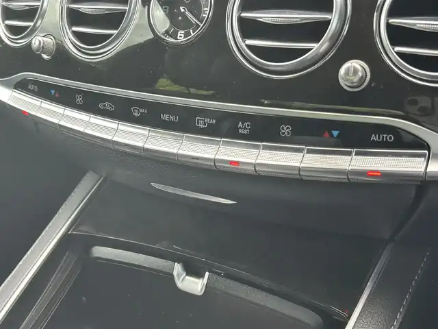 メルセデス・ベンツ Ｓ４００ ハイブリッド AMGライン 福岡県 2015(平27)年 5.7万km ダイヤモンドホワイト レーダーセーフティパッケージ/アダプティブクルーズコントロール/アクティブセーフティブレーキ/ブラインドスポットモニター/レーンキープアシスト/サンルーフ/黒革シート/全席シートヒーター/エアシート　/純正ナビ/バックカメラ/フルセグTV/Bluetooth/アンビエントライト/ヘッドアップディスプレイ/LEDヘッドライト/オートハイビーム/ステアリングスイッチ/パドルシフト　/純正19インチアルミホイール/ＥＴＣ/取扱説明書/保証書/スペアキー×1