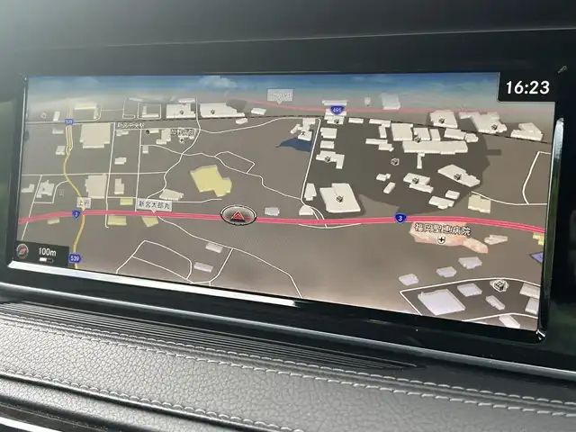 メルセデス・ベンツ Ｓ４００ ハイブリッド AMGライン 福岡県 2015(平27)年 5.7万km ダイヤモンドホワイト レーダーセーフティパッケージ/アダプティブクルーズコントロール/アクティブセーフティブレーキ/ブラインドスポットモニター/レーンキープアシスト/サンルーフ/黒革シート/全席シートヒーター/エアシート　/純正ナビ/バックカメラ/フルセグTV/Bluetooth/アンビエントライト/ヘッドアップディスプレイ/LEDヘッドライト/オートハイビーム/ステアリングスイッチ/パドルシフト　/純正19インチアルミホイール/ＥＴＣ/取扱説明書/保証書/スペアキー×1