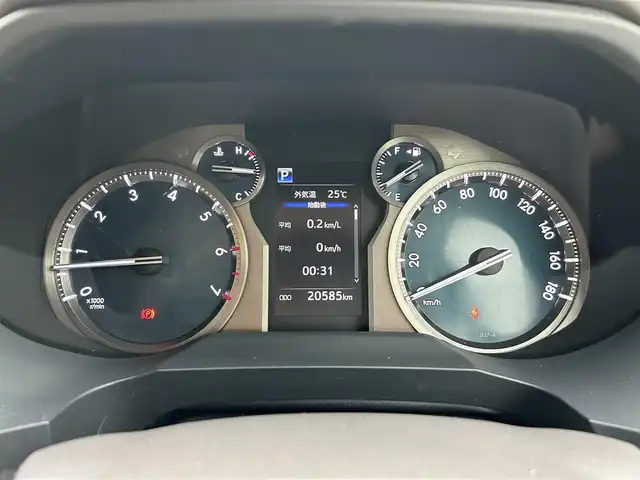 トヨタ ランドクルーザー プラド TX Lパッケージ 東京都 2019(平31)年 2.1万km ホワイトパールクリスタルシャイン ワンオーナー/メーカーオプションナビ（8インチ）/・Bluetoothオーディオ/USBオーディオ/・DVD/Blu-ray/フルセグTV/マルチテレインモニター/電動ムーンルーフ/純正19インチアルミホイール/クリアランスソナー&バックソナー/木目調・本革巻きステアリングホイール/Toyota Safety Sense/ビルトインETC2.0/取扱説明書/保証書/スペアキー1本