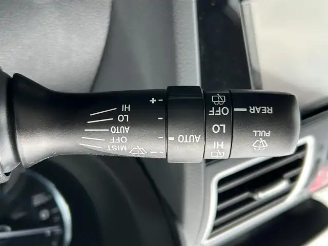 スバル フォレスター S－リミテッド 新潟県 2016(平28)年 3.2万km ダークブルーパール アドバンスドセーフティパッケージ/アイサイト/全席シートヒーター/バックカメラ/純正ナビ/ワンセグTV/Bluetooth/純正マット/ETC/クルコン追従有/４WD/純正アルミ/LEDライト/レーンキープアシスト/横滑り防止/衝突軽減/アイドリングストップ/USB端子/ルーフレーフ/ハーフレザーシート/スマートキー/プッシュスタート