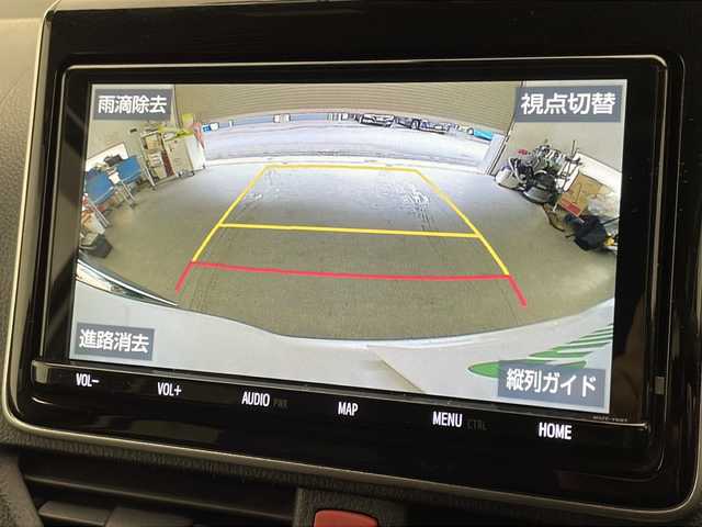 トヨタ エスクァイア Gi 宮崎県 2018(平30)年 3.2万km ホワイトパールクリスタルシャイン Toyota Safety Sense/〇プリクラシュセーフティ/〇レーンディパーチャーアラート/〇オートマチックハイビーム/〇コーナーセンサー/〇先行車発進告知/純正9インチSDナビ/フルセグTV/CD/DVD/Bluetooth/バックカメラ/純正12.1インチ後席ディスプレイ（V12T-R68C)/両側パワースライドドア/クルーズコントロール/黒レザーシート/シートヒーター/LEDヘッドライト/ビルトインETC2.0/純正15インチAW/アイドリングストップ/前後ドライブレコーダー/スマートキー×２/保証書/取扱説明書/ナビ取扱説明書