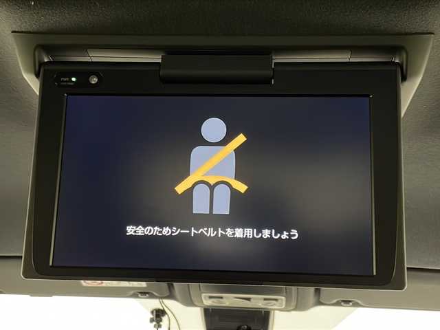 トヨタ エスクァイア Gi 宮崎県 2018(平30)年 3.2万km ホワイトパールクリスタルシャイン Toyota Safety Sense/〇プリクラシュセーフティ/〇レーンディパーチャーアラート/〇オートマチックハイビーム/〇コーナーセンサー/〇先行車発進告知/純正9インチSDナビ/フルセグTV/CD/DVD/Bluetooth/バックカメラ/純正12.1インチ後席ディスプレイ（V12T-R68C)/両側パワースライドドア/クルーズコントロール/黒レザーシート/シートヒーター/LEDヘッドライト/ビルトインETC2.0/純正15インチAW/アイドリングストップ/前後ドライブレコーダー/スマートキー×２/保証書/取扱説明書/ナビ取扱説明書