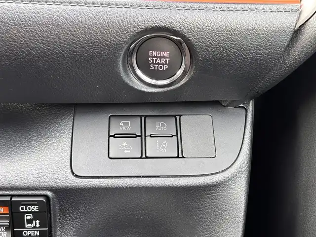 トヨタ シエンタ ファンベースG クエロ 宮城県 2021(令3)年 2.7万km ブラックマイカ パノラミックビュー対応ナビレディパッケージ/・パノラミックビューモニター/・ステアリングスイッチ/・ドアミラーヒーター/＝＝＝/セーフティセンス/・プリクラッシュセーフティ/・レーンディパーチャーアラート/・オートマチックハイビーム/先行車発進告知機能/インテリジェントクリアランスソナー/純正ナビ（NSCN-W68）/・AM/FM/・フルセグTV/・CD/SD/・Bluetooth/ビルトインETC/前後ドライブレコーダー/革巻きステアリング/ハーフレザーシート/両側パワースライドドア/LEDオートライト/フォグランプ/プッシュスタート/スマートキー/横滑り防止装置/純正ドアバイザー/純正フロアマット/Wエアバッグ