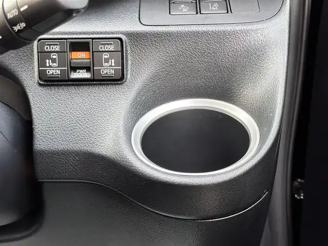 トヨタ シエンタ ファンベースG クエロ 宮城県 2021(令3)年 2.7万km ブラックマイカ パノラミックビュー対応ナビレディパッケージ/・パノラミックビューモニター/・ステアリングスイッチ/・ドアミラーヒーター/＝＝＝/セーフティセンス/・プリクラッシュセーフティ/・レーンディパーチャーアラート/・オートマチックハイビーム/先行車発進告知機能/インテリジェントクリアランスソナー/純正ナビ（NSCN-W68）/・AM/FM/・フルセグTV/・CD/SD/・Bluetooth/ビルトインETC/前後ドライブレコーダー/革巻きステアリング/ハーフレザーシート/両側パワースライドドア/LEDオートライト/フォグランプ/プッシュスタート/スマートキー/横滑り防止装置/純正ドアバイザー/純正フロアマット/Wエアバッグ