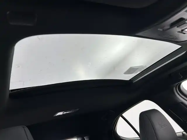 レクサス ＵＸ 250h Fスポーツ スタイルブルー 愛知県 2022(令4)年 1.2万km ソニッククロム 特別仕様車専用　texシート/純正ナビ/サンルーフ/全方位カメラ/レザーシート/ACC/ブラインドスポットモニター/Bluetooth/パワーシート/シートヒーター/シートクーラー/ステアリングヒート/メモリシート/ETC2.0/電動リアゲード/純正フロアマット/純正AW/USB端子入力/オートライト/オートマチックハイビーム/ルーフレール/パドルシフト/オートホールド/コーナーセンサー