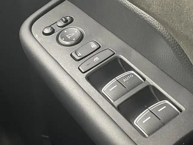 ホンダ ステップワゴン スパーダ プレミアムライン 茨城県 2022(令4)年 1.3万km プラチナホワイトパール 純正11.4型ナビ/全周囲カメラ/フルセグ/純正10.1型フリップダウンモニター/衝突被害軽減ブレーキ/車線逸脱抑制装置/レーダークルーズコントロール/オートマチックハイビーム/クリアランスソナー/BSI/パワーバックドア/両側電動スライドドア/ETC/ドラレコ/シートヒーター/純正17インチAW/LEDヘッドライト/スマートキー