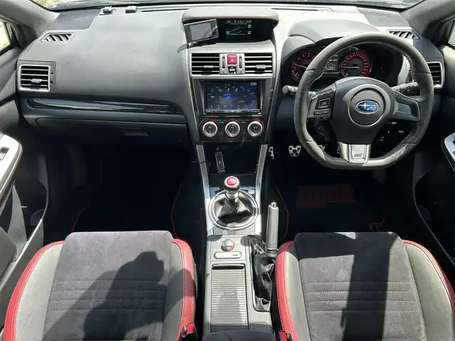 スバル ＷＲＸ ＳＴＩ STI 滋賀県 2015(平27)年 15万km ダークグレーメタリック 4WD(F4)/HKSサスペンション（Spec-A）/7インチ純正ナビ【AVIC-ZH0999】/（FM/AM/CD/DVD/Bluetooth/HDMI/フルセグTV）/バックカメラ/サイドカメラ/ETC/GPSレーダー/デジタルインナーミラー(前後ドラレコ機能付き)/アドバンスドセーフティパッケージ/・リヤビークルディティクション/・サイドビューモニター/・ハイビームアシスト/電動格納ミラー/革巻きステアリング/ステアリングスイッチ/オートライト/LEDヘッドライト/フロントフォグ/リアフォグ/フルオートエアコン/プッシュスタート/スマートキー/純正フロアマット