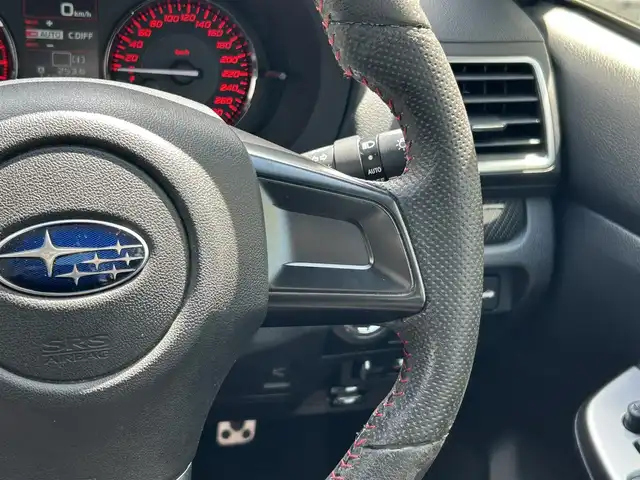 スバル ＷＲＸ ＳＴＩ STI 滋賀県 2015(平27)年 15万km ダークグレーメタリック 4WD(F4)/HKSサスペンション（Spec-A）/7インチ純正ナビ【AVIC-ZH0999】/（FM/AM/CD/DVD/Bluetooth/HDMI/フルセグTV）/バックカメラ/サイドカメラ/ETC/GPSレーダー/デジタルインナーミラー(前後ドラレコ機能付き)/アドバンスドセーフティパッケージ/・リヤビークルディティクション/・サイドビューモニター/・ハイビームアシスト/電動格納ミラー/革巻きステアリング/ステアリングスイッチ/オートライト/LEDヘッドライト/フロントフォグ/リアフォグ/フルオートエアコン/プッシュスタート/スマートキー/純正フロアマット