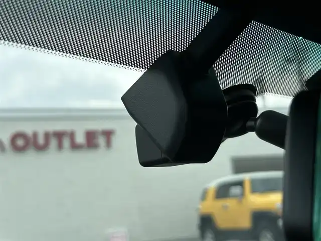 トヨタ ８６ GT リミテッド 群馬県 2020(令2)年 2.3万km クリスタルホワイトパール ワンオーナー/LEDクリアランス付きLEDヘッドライト/純正SDナビ/　CD/DVDhBluetooth/フルセグTV/TVキット/バックカメラ/ダブルステッチ入革アルカンターラコンビシート/純正ドライブレコーダー/ETC2.0/パドルシフト/前席シートヒーター/純正１７インチアルミホイール/純正フロアマット/横滑り防止装置/プッシュスタート/スマートキー/スペアキー