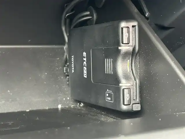 トヨタ ８６ GT リミテッド 群馬県 2020(令2)年 2.3万km クリスタルホワイトパール ワンオーナー/LEDクリアランス付きLEDヘッドライト/純正SDナビ/　CD/DVDhBluetooth/フルセグTV/TVキット/バックカメラ/ダブルステッチ入革アルカンターラコンビシート/純正ドライブレコーダー/ETC2.0/パドルシフト/前席シートヒーター/純正１７インチアルミホイール/純正フロアマット/横滑り防止装置/プッシュスタート/スマートキー/スペアキー