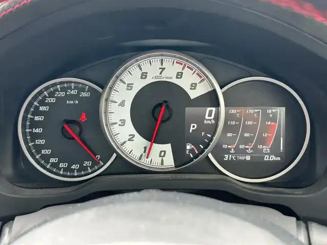 トヨタ ８６ GT リミテッド 群馬県 2020(令2)年 2.3万km クリスタルホワイトパール ワンオーナー/LEDクリアランス付きLEDヘッドライト/純正SDナビ/　CD/DVDhBluetooth/フルセグTV/TVキット/バックカメラ/ダブルステッチ入革アルカンターラコンビシート/純正ドライブレコーダー/ETC2.0/パドルシフト/前席シートヒーター/純正１７インチアルミホイール/純正フロアマット/横滑り防止装置/プッシュスタート/スマートキー/スペアキー