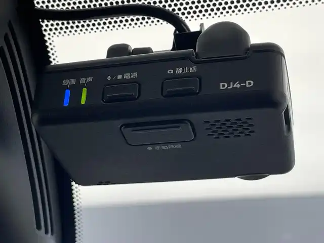 日産 セレナ e－パワー ハイウェイスター V 愛知県 2019(令1)年 4.1万km ブリリアントホワイトパール 純正10インチナビ/フルセグTV/ブルーレイ再生機能/DVD/フリップダウンモニター/アラウンドビューモニター/ブラインドスポットモニター/プロパイロット/クルーズコントロール/両側パワースライドドア/電動パーキング/LEDオートライト/フォグランプ/ETC/ドライブレコーダー/衝突被害軽減ブレーキ/カーテンエアバッグ/コーナーセンサー/純正アルミホイール/純正フロアマット/禁煙車