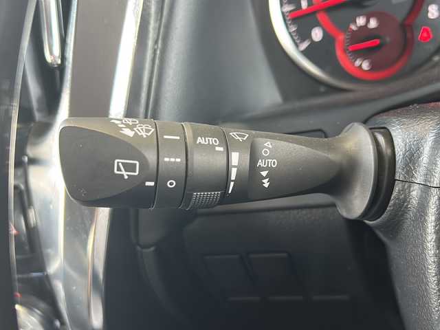 トヨタ アルファード S Cパッケージ 静岡県 2021(令3)年 2.6万km ブラック 純正ナビ/・FM/AM/・CD/DVD/・USB/・Bluetooth/・Miracast/・フルセグTV/主要装備/・フリップダウンモニター/・ブラックレザー/・ツインサンルーフ/・パワーバックドア/・ステアリングヒーター/・ビルトインＥＴＣ/・プリクラッシュセーフティ/・運転席+助手席シートヒーター/・運転席+助手席ベンチレーション/・運転席+助手席パワーシート/・オートハイビーム/・MTモード付AT/・ビルトインETC2.0/・AC100V100W電源