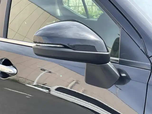 ホンダ ＷＲ－Ｖ Z+ 東京都 2024(令6)年 0.6万km クリスタルブラックパール 純正９型ナビ　/ＴＶ　/Ｂｌｕｅｔｏｏｔｈ　/バックカメラ　/前後ドラレコ　/クルコン　/ＬＥＤヘッドライト　/ルーフレール　/レーンアシスト/横滑り防止装置/衝突被害軽減システム　/ABS/純正フロアマット　/オートライト　/オートエアコン/エンジンスタートボタン/スマートキー/SRSエアバッグ（運転席/カーテン）/純正１７インチアルミホイール