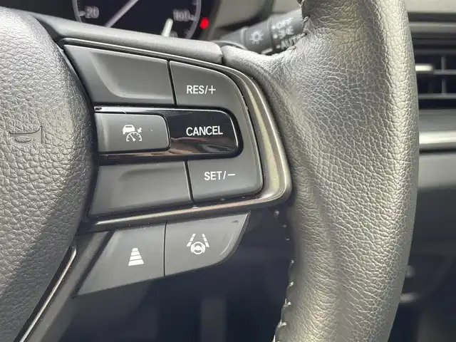 ホンダ ＷＲ－Ｖ Z+ 東京都 2024(令6)年 0.6万km クリスタルブラックパール 純正９型ナビ　/ＴＶ　/Ｂｌｕｅｔｏｏｔｈ　/バックカメラ　/前後ドラレコ　/クルコン　/ＬＥＤヘッドライト　/ルーフレール　/レーンアシスト/横滑り防止装置/衝突被害軽減システム　/ABS/純正フロアマット　/オートライト　/オートエアコン/エンジンスタートボタン/スマートキー/SRSエアバッグ（運転席/カーテン）/純正１７インチアルミホイール