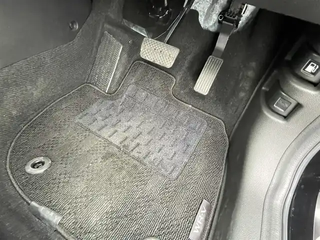 ホンダ ＷＲ－Ｖ Z+ 東京都 2024(令6)年 0.6万km クリスタルブラックパール 純正９型ナビ　/ＴＶ　/Ｂｌｕｅｔｏｏｔｈ　/バックカメラ　/前後ドラレコ　/クルコン　/ＬＥＤヘッドライト　/ルーフレール　/レーンアシスト/横滑り防止装置/衝突被害軽減システム　/ABS/純正フロアマット　/オートライト　/オートエアコン/エンジンスタートボタン/スマートキー/SRSエアバッグ（運転席/カーテン）/純正１７インチアルミホイール