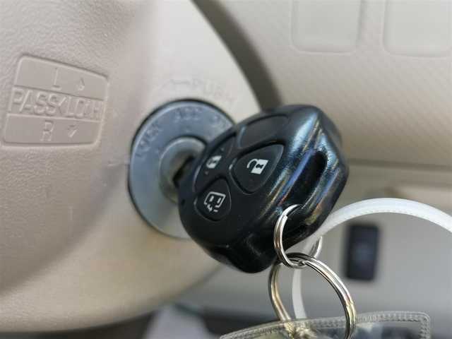 トヨタ ポルテ 130i Cパッケージ HIDセレ 茨城県 2010(平22)年 11.8万km マルーンブラウンマイカ 純正ナビ/【AM・FM・TV・BT・DISC】/ETC/片側パワスラ/ウォークスルー/チップアップシート/電格ミラー/ウインカーミラー/ドアバイザー/純正フロアマット/純正ホイールカバー/オートエアコン