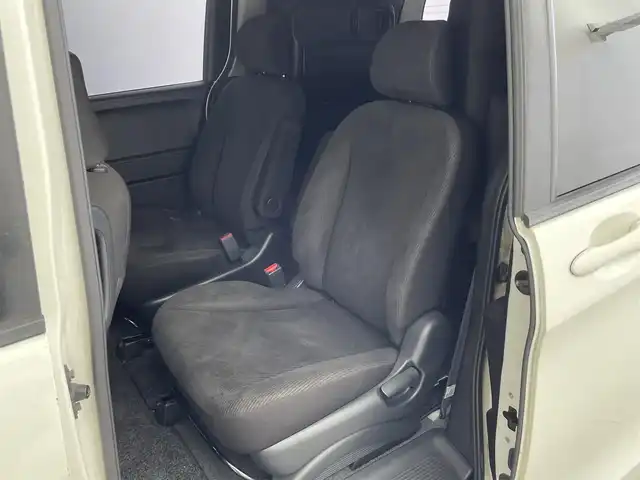 ホンダ フリード G ジャストセレクション 大分県 2011(平23)年 13.1万km プレミアムホワイトパール 社外メモリーナビ/（フルセグ/CD/DVD/Bluetooth）/バックカメラ/片側パワースライドドア/ETC/電動格納ミラー/オートライト/フロアマット