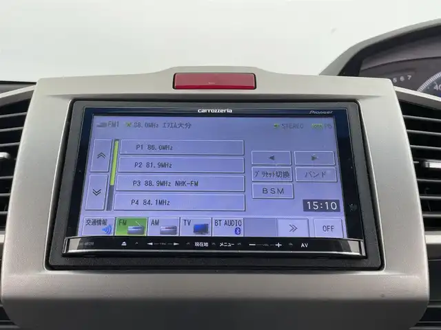 ホンダ フリード G ジャストセレクション 大分県 2011(平23)年 13.1万km プレミアムホワイトパール 社外メモリーナビ/（フルセグ/CD/DVD/Bluetooth）/バックカメラ/片側パワースライドドア/ETC/電動格納ミラー/オートライト/フロアマット