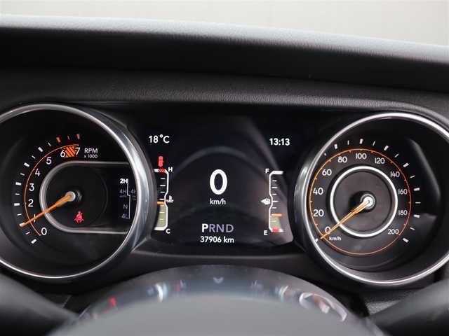 クライスラー・ジープ ジープ ラングラー アンリミテッド サハラ 長野県 2020(令2)年 3.8万km ブライトホワイト 黒革シート/Uconnectナビ/AppleCarPlay/フルセグTV/バック/サイド/フロントカメラ/ACC/衝突軽減ブレーキ/ブラインドスポットA/シートヒーター/ステアリングヒーター/スマートキー/純正18AW/LEDライト/前後ドライブレコーダー