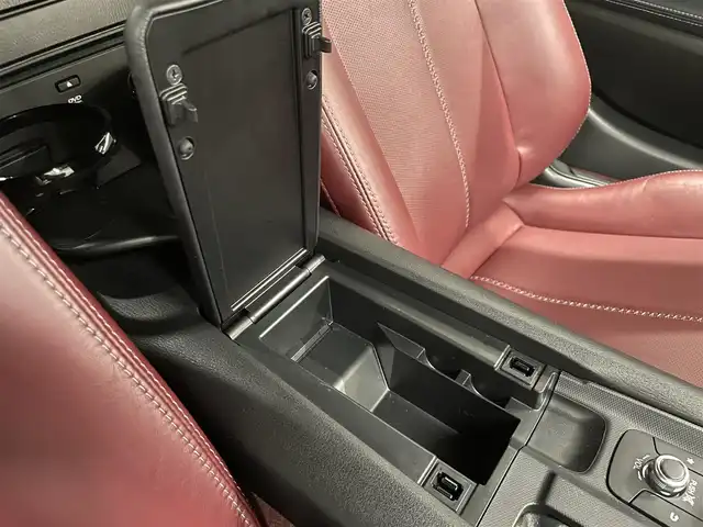 マツダ ロードスター ＲＦ 100周年特別記念車 愛知県 2020(令2)年 3.6万km スノーフレイクホワイトパールマイカ 保証書/取扱説明書/純正ナビ/純正アルミホイール　17インチ/フルセグ/CD/DVD/Bluetooth/AM/FM/バックカメラ/クルーズコントロール/スマートシティブレーキ/車線逸脱アラート/ブラインドスポットモニター/コーナーセンサー/前方ドライブレコーダー/パドルシフト/オートライト/LEDライト/運転席・助手席シートヒータ/ワインレッドレザーシート