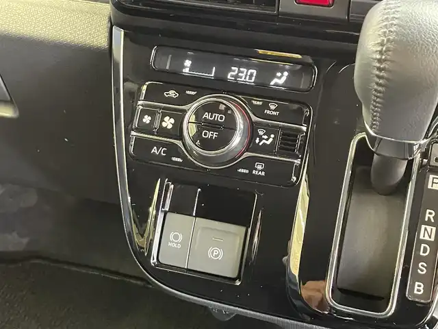 ダイハツ タント カスタム RS 岩手県 2023(令5)年 1.5万km シャイニングホワイトパール ４WD/ターボ/両側パワースライドドア/スマートアシスト/衝突回避支援ブレーキ/車線逸脱警報/ブレーキ制御付き誤発進抑制機能/標識認識機能/先行車発信お知らせ機能/コーナーセンサー/オートハイビーム/横滑り防止装置/アイドリングストップ/シートヒーター/リヤサンシェード/ストラーダナビ/フルセグTV/ステアリングスイッチ/バックカメラ/LEDヘッドライト/LEDフォグライト/エンジンスターター/純正１５インチアルミホイール