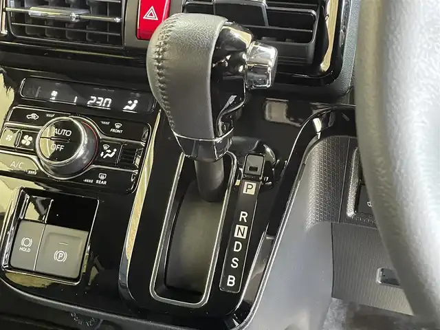 ダイハツ タント カスタム RS 岩手県 2023(令5)年 1.5万km シャイニングホワイトパール ４WD/ターボ/両側パワースライドドア/スマートアシスト/衝突回避支援ブレーキ/車線逸脱警報/ブレーキ制御付き誤発進抑制機能/標識認識機能/先行車発信お知らせ機能/コーナーセンサー/オートハイビーム/横滑り防止装置/アイドリングストップ/シートヒーター/リヤサンシェード/ストラーダナビ/フルセグTV/ステアリングスイッチ/バックカメラ/LEDヘッドライト/LEDフォグライト/エンジンスターター/純正１５インチアルミホイール