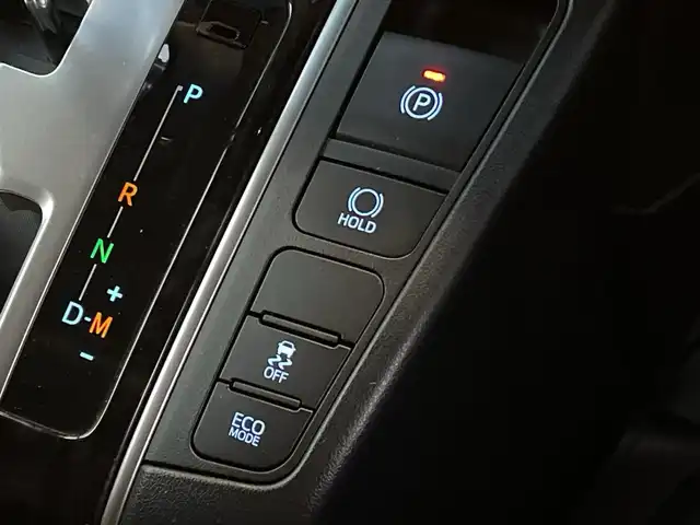 トヨタ アルファード S 千葉県 2021(令3)年 3.3万km ホワイトパールクリスタルシャイン 純正9インチナビ/(BT/FM/AM)/バックカメラ/サンルーフ/デジタルインナーミラー/前後ドライブレコーダー/フリップダウンモニター/衝突被害軽減システム/車線逸脱警報/レーダークルーズコントロール/両側パワースライドドア/横滑り防止装置/ビルトインETC/LEDヘッドライト/フォグランプ/オートライト/ウィンカーミラー/電動格納ミラー/純正18インチAW/シートリフター/プッシュスタート/スマートキー/フロアマット/スペアキー/保証書