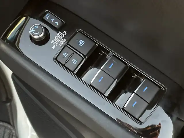 トヨタ アルファード S 千葉県 2021(令3)年 3.3万km ホワイトパールクリスタルシャイン 純正9インチナビ/(BT/FM/AM)/バックカメラ/サンルーフ/デジタルインナーミラー/前後ドライブレコーダー/フリップダウンモニター/衝突被害軽減システム/車線逸脱警報/レーダークルーズコントロール/両側パワースライドドア/横滑り防止装置/ビルトインETC/LEDヘッドライト/フォグランプ/オートライト/ウィンカーミラー/電動格納ミラー/純正18インチAW/シートリフター/プッシュスタート/スマートキー/フロアマット/スペアキー/保証書
