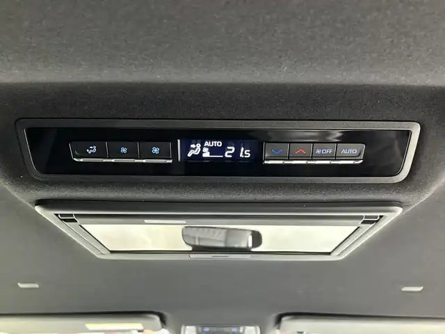 トヨタ ノア ハイブリッド S－Z 愛知県 2023(令5)年 2.8万km アティチュードブラックマイカ 禁煙車/純正10.5インチナビ/（CD/DVD/Bluetooth/フルセグTV/USB/HDMI)/バックカメラ/フリップダウンモニター/AC100V電源/トヨタセーフティセンス/・プリクラッシュセーフティ/・レーントレーシングアシスト/・レーンディパーチャーアラート/・レーダークルーズコントロール/・オートマチックハイビーム/・ロードサインアシスト/・プロアクティブドライビングアシス/・発進遅れ告知機能：先行車・信号出遅れ防止をサポート/・緊急時操舵支援/・フロントクロストラフィックアラート/ETC2.0/シートヒーター/ハーフレザーシート/両側パワースライドドア/純正17インチアルミホイール/スマートキー/プッシュスタート/LEDヘッドライト/フロントフォグランプ/オートライト/純正フロアマット/横滑り防止装置/電子パーキングブレーキ/オートホールド