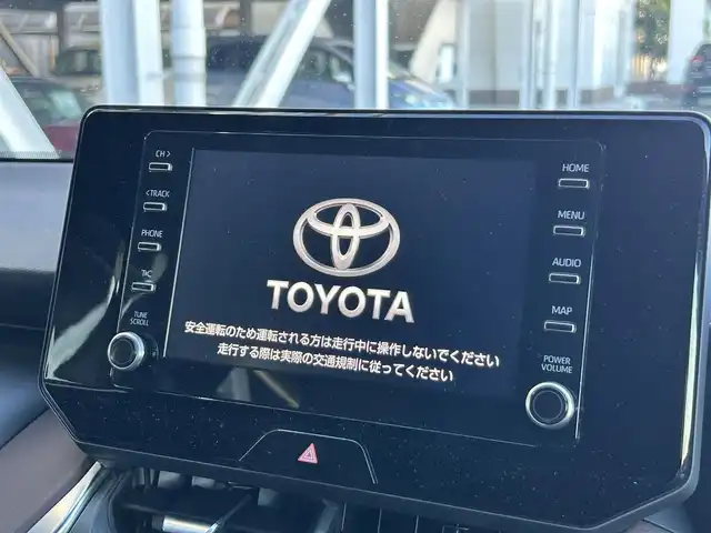 トヨタ ハリアー G レザーパッケージ 静岡県 2021(令3)年 3.7万km ホワイトパールクリスタルシャイン トヨタセーフティセンス/・プリクラッシュセーフティ/・レーントレーシングアシスト/・レーダークルーズコントロール/・アダプティブハイビームアシスト/・パーキングブレーキ/純正ディスプレイオーディオ/デジタルインナーミラー/ビルトインＥＴＣ/雨滴感応フロントバイパー/パワーメモリーシート/シートヒーター/シートクーラー/パワーバックドア/バックカメラ/LEDオートヘッドライト/デュアルエアコン/純正18AW