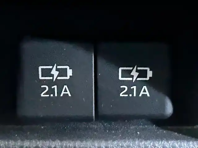 トヨタ ハリアー G レザーパッケージ 静岡県 2021(令3)年 3.7万km ホワイトパールクリスタルシャイン トヨタセーフティセンス/・プリクラッシュセーフティ/・レーントレーシングアシスト/・レーダークルーズコントロール/・アダプティブハイビームアシスト/・パーキングブレーキ/純正ディスプレイオーディオ/デジタルインナーミラー/ビルトインＥＴＣ/雨滴感応フロントバイパー/パワーメモリーシート/シートヒーター/シートクーラー/パワーバックドア/バックカメラ/LEDオートヘッドライト/デュアルエアコン/純正18AW