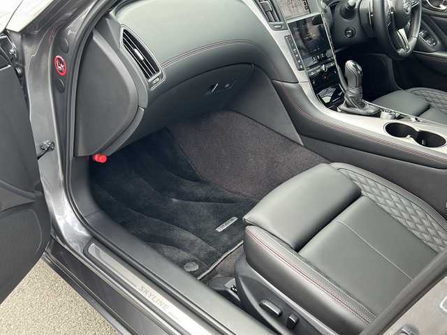 日産 スカイライン 400R 大阪府 2021(令3)年 3.3万km ダークメタルグレー １オーナー　衝突軽減システム　純正ナビ　全方位カメラ　フルセグＴＶ　ＣＤ　ＤＶＤ　ＢＴ　黒レザーシート　パワーシート　シートメモリ　シートヒーター　パドルシフト　レーダークルコン　ＥＴＣ２．０　ＬＥＤヘッドライト　ドライブレコーダー　プッシュスタート　スマートキー　取扱説明書　保証書　純正アルミホイール　純正フロアマット　