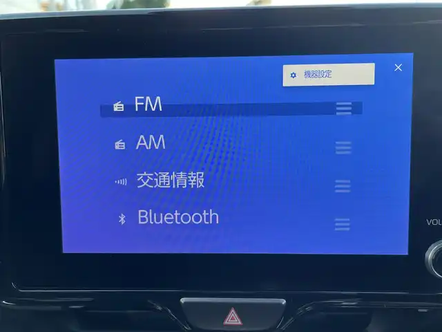 トヨタ ヤリスクロス ハイブリッド Z 静岡県 2025(令7)年 0.4万km プラチナホワイトパールマイカ レンタアップ車/純正ディスプレイオーディオナビ/（AM/FM/BT/Miracast)/HDMI端子/全方位カメラ/バックカメラ/レーダークルーズコントロール/ハーフレザーシート/運転席パワーシート/前席シートヒーター/ハンドルヒーター/ブラインドスポットモニター/トヨタセーフティセンス/プリクラッシュセーフティ/レーンキープアシスト/横滑り防止装置/電動パーキングブレーキ/オートホールド/ビルトインETC/スマートキー/プッシュスタート/スペアキー×１/ステアリングスイッチ/LEDヘッドライト/オートマチックハイビーム/電格ミラー/純正18インチアルミホイール/保証書