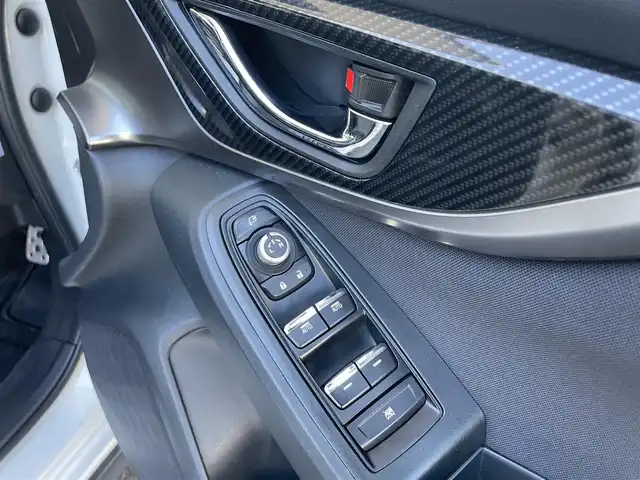 スバル インプレッサ ＸＶ 2．0i－S アイサイト 長崎県 2019(平31)年 3.6万km クリスタルホワイトP 純正SDナビDIATONESOUND/（フルセグ、AM、FM、BTオーディオ、CD）/バックカメラ/サイドカメラ/ステアリングスイッチ/MT付きAT/パドルシフト/DN席パワーシート/LDA/アイサイト/RAB/BSM/SRH/追従クルーズコントロール/電子サイドブレーキ/アイドリングストップ/オートライト/ETC/純正フロアマット/ドアバイザー/LED　Liner/ブロックタイヤ　GEOLANDAR X-AT/社外AW　AZsports/取扱説明書/保証書