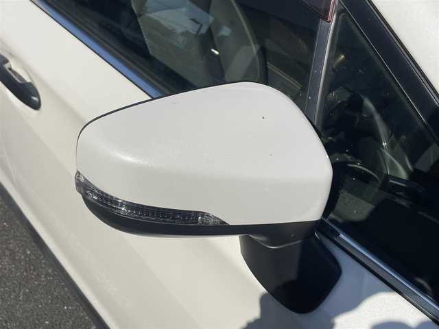 スバル インプレッサ ＸＶ 2．0i－S アイサイト 長崎県 2019(平31)年 3.6万km クリスタルホワイトP 純正SDナビDIATONESOUND/（フルセグ、AM、FM、BTオーディオ、CD）/バックカメラ/サイドカメラ/ステアリングスイッチ/MT付きAT/パドルシフト/DN席パワーシート/LDA/アイサイト/RAB/BSM/SRH/追従クルーズコントロール/電子サイドブレーキ/アイドリングストップ/オートライト/ETC/純正フロアマット/ドアバイザー/LED　Liner/ブロックタイヤ　GEOLANDAR X-AT/社外AW　AZsports/取扱説明書/保証書