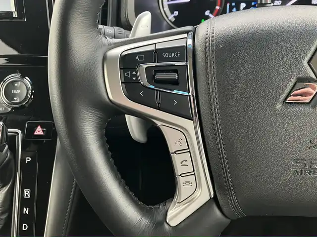 三菱 デリカＤ：５ P 道南・函館 2024(令6)年 2.6万km ホワイトダイヤモンド /社外ナビ//アラウンドビューモニター//ドライブレコーダー//ETC//両側パワースライドドア//ステアリングヒーター//前席シートヒーター//運転席パワーシート//衝突被害軽減システム//アダプティブクルーズコントロール//e-Assist//ブラインドスポットモニター//LEDヘッドライト//オートライト//スマートキー//エンジンプッシュスタート