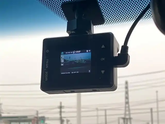 三菱 デリカＤ：５ P 道南・函館 2024(令6)年 2.6万km ホワイトダイヤモンド /社外ナビ//アラウンドビューモニター//ドライブレコーダー//ETC//両側パワースライドドア//ステアリングヒーター//前席シートヒーター//運転席パワーシート//衝突被害軽減システム//アダプティブクルーズコントロール//e-Assist//ブラインドスポットモニター//LEDヘッドライト//オートライト//スマートキー//エンジンプッシュスタート