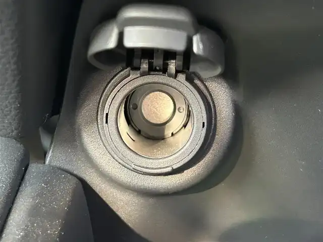 ホンダ ＺＲ－Ｖ ハイブリッド e:HEV Z 岡山県 2023(令5)年 1.6万km プラチナホワイトパール 登録時走行距離15833km/BOSEサウンドシステム/純正ナビ（AM.FM.TV.BT.CarPlay）/全方位カメラ/パワーバックドア/ホンダセンシング/・衝突軽減ブレーキ/・車線維持支援システム/・アダプティブクルーズコントロール/・踏み間違い衝突軽減システム/・ブラインドスポットモニター/・パーキングセンサーシステム/D/N席シートヒーター/D/N席パワーシート/ワイヤレス充電/前後ドライブレコーダー/ステアリングヒーター/LEDヘッドライト