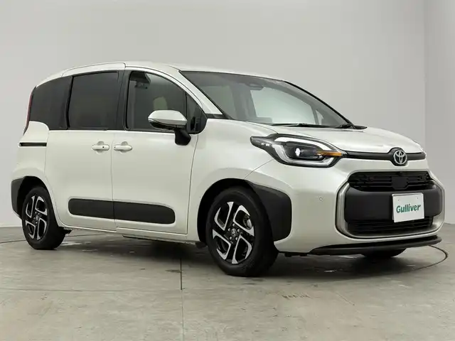 トヨタ シエンタ Z 愛知県 2023(令5)年 1.8万km ホワイトパールクリスタルシャイン 純正10.5インチディスプレイオーディオ/アラウンドビューモニター/フルセグTV/トヨタセーフティセンス/衝突被害軽減システム/クルーズコントロール/ブラインドスポットモニター/横滑り防止装置/コーナーセンサー/レーンキープアシスト/オートライト/オートマチックハイビーム/LEDヘッドライト/両側パワースライドドア/天井サーキュレーター/シートヒーター/ステアリングヒーター/ドライブレコーダー/ETC2.0/後席サンシェード/純正AW/純正フロアマット/プッシュスタート/スマートキー/スペアキー