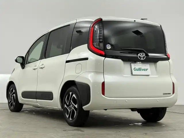 トヨタ シエンタ Z 愛知県 2023(令5)年 1.8万km ホワイトパールクリスタルシャイン 純正10.5インチディスプレイオーディオ/アラウンドビューモニター/フルセグTV/トヨタセーフティセンス/衝突被害軽減システム/クルーズコントロール/ブラインドスポットモニター/横滑り防止装置/コーナーセンサー/レーンキープアシスト/オートライト/オートマチックハイビーム/LEDヘッドライト/両側パワースライドドア/天井サーキュレーター/シートヒーター/ステアリングヒーター/ドライブレコーダー/ETC2.0/後席サンシェード/純正AW/純正フロアマット/プッシュスタート/スマートキー/スペアキー