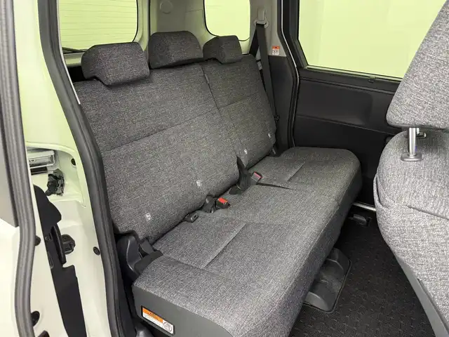 トヨタ シエンタ Z 愛知県 2023(令5)年 1.8万km ホワイトパールクリスタルシャイン 純正10.5インチディスプレイオーディオ/アラウンドビューモニター/フルセグTV/トヨタセーフティセンス/衝突被害軽減システム/クルーズコントロール/ブラインドスポットモニター/横滑り防止装置/コーナーセンサー/レーンキープアシスト/オートライト/オートマチックハイビーム/LEDヘッドライト/両側パワースライドドア/天井サーキュレーター/シートヒーター/ステアリングヒーター/ドライブレコーダー/ETC2.0/後席サンシェード/純正AW/純正フロアマット/プッシュスタート/スマートキー/スペアキー