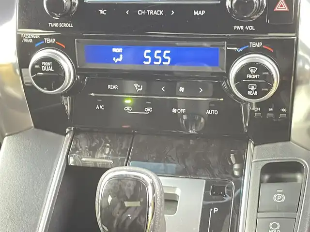 トヨタ アルファード S タイプゴールド 千葉県 2021(令3)年 3.6万km ブラック 禁煙車/トヨタセーフティセンス/・プリクラッシュセーフティ/・レーントレーシングアシスト/・レーダークルーズコントロール/・オートマチックハイビーム/・プロアクティブドライビングアシスト/・アダプティブハイビームシステム/・ロードサインアシスト/両側パワースライドドア/ツインムーンルーフ/パワーバックドア/純正9インチディスプレイオーディオ/デジタルインナーミラー/純正12.1インチフリップダウンモニター/バックカメラ/レーダークルーズコントロール/LEDオートライト/ハーフレザーシート/純正18インチアルミホイール/オートエアコン/USBポート/プッシュスタート/スマートキー