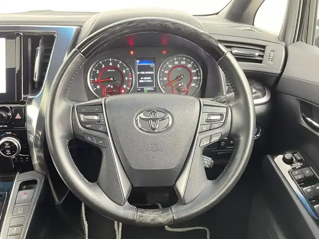 トヨタ アルファード S タイプゴールド 千葉県 2021(令3)年 3.6万km ブラック 禁煙車/トヨタセーフティセンス/・プリクラッシュセーフティ/・レーントレーシングアシスト/・レーダークルーズコントロール/・オートマチックハイビーム/・プロアクティブドライビングアシスト/・アダプティブハイビームシステム/・ロードサインアシスト/両側パワースライドドア/ツインムーンルーフ/パワーバックドア/純正9インチディスプレイオーディオ/デジタルインナーミラー/純正12.1インチフリップダウンモニター/バックカメラ/レーダークルーズコントロール/LEDオートライト/ハーフレザーシート/純正18インチアルミホイール/オートエアコン/USBポート/プッシュスタート/スマートキー