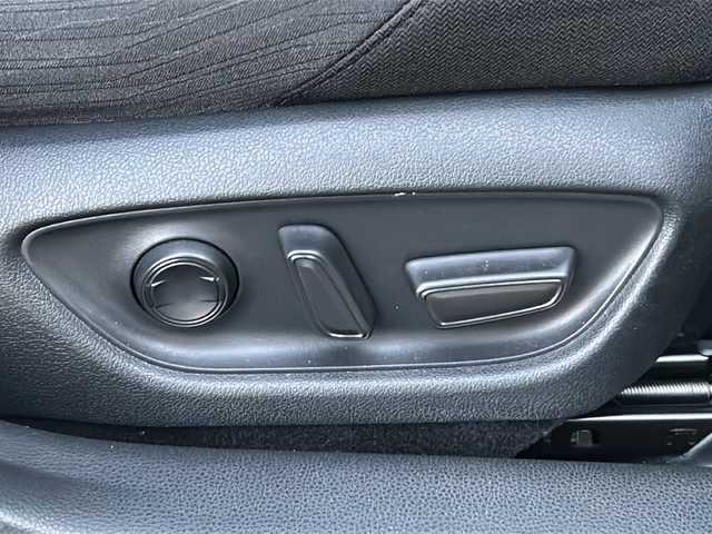 トヨタ クラウン ハイブリッド RS 茨城県 2019(平31)年 8.6万km ホワイトパールクリスタルシャイン 純正SDナビ/　　BT/CD/DVD/フルセグ/バックカメラ/パドルシフト/レーダークルーズコントロール/パワーシート/純正18インチアルミホイール/LEDオートライト/オートマティックハイビーム/コーナーセンサー/スマートキー/ETC2.0