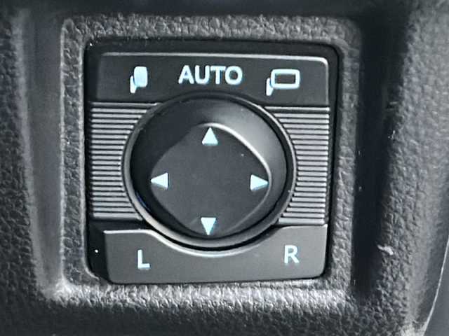 トヨタ クラウン ハイブリッド RS 茨城県 2019(平31)年 8.6万km ホワイトパールクリスタルシャイン 純正SDナビ/　　BT/CD/DVD/フルセグ/バックカメラ/パドルシフト/レーダークルーズコントロール/パワーシート/純正18インチアルミホイール/LEDオートライト/オートマティックハイビーム/コーナーセンサー/スマートキー/ETC2.0