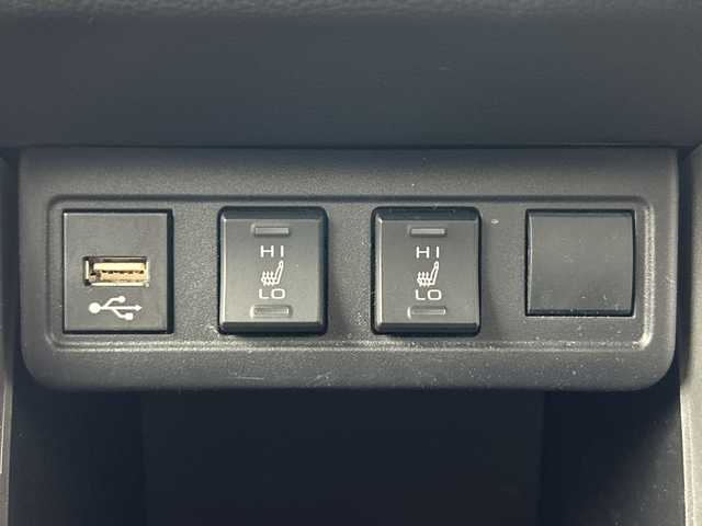 トヨタ カローラ クロス ハイブリッド Z 三重県 2022(令4)年 3万km アティチュードブラックマイカ /禁煙車//純正ディスプレイオーディオ/（USB.BT.AppleCarPlay.AndroidAuto）//全方位カメラ//トヨタセーフティセンス//レーダークルーズコントロール//前席シートヒーター//ETC//パワーバックドア//BSM//オートハイビーム//ルーフレール//ワイヤレスチャージャー