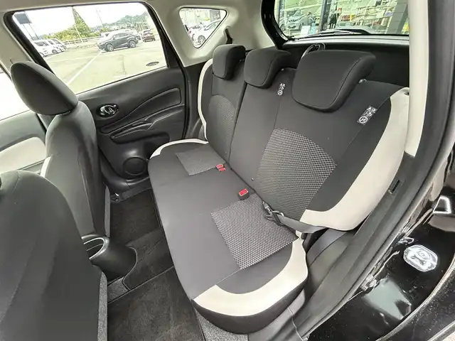 日産 ノート X DIG－S 愛媛県 2018(平30)年 0.4万km スーパーブラック 純正7型ナビ(AM/FM/CD/BT/フルセグTV)/バックカメラ/ドライブレコーダー/アイドリングストップ/エマージェンシーブレーキ/LEDヘッドライト/車線逸脱防止装置/ステアリングリモコン/電格ミラー/ETC/オートライト/シガーソケット/純正ホイールキャップ/現状サマー(鉄)(185/70/R14)/BRIDGESTONE EcoPia NH200