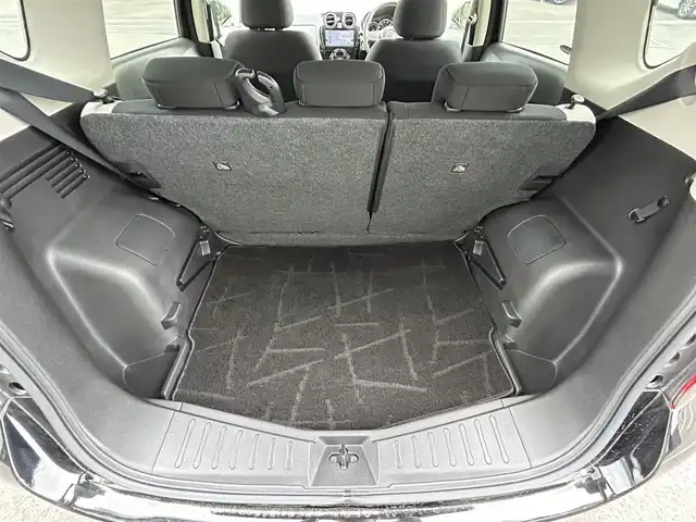 日産 ノート X DIG－S 愛媛県 2018(平30)年 0.4万km スーパーブラック 純正7型ナビ(AM/FM/CD/BT/フルセグTV)/バックカメラ/ドライブレコーダー/アイドリングストップ/エマージェンシーブレーキ/LEDヘッドライト/車線逸脱防止装置/ステアリングリモコン/電格ミラー/ETC/オートライト/シガーソケット/純正ホイールキャップ/現状サマー(鉄)(185/70/R14)/BRIDGESTONE EcoPia NH200